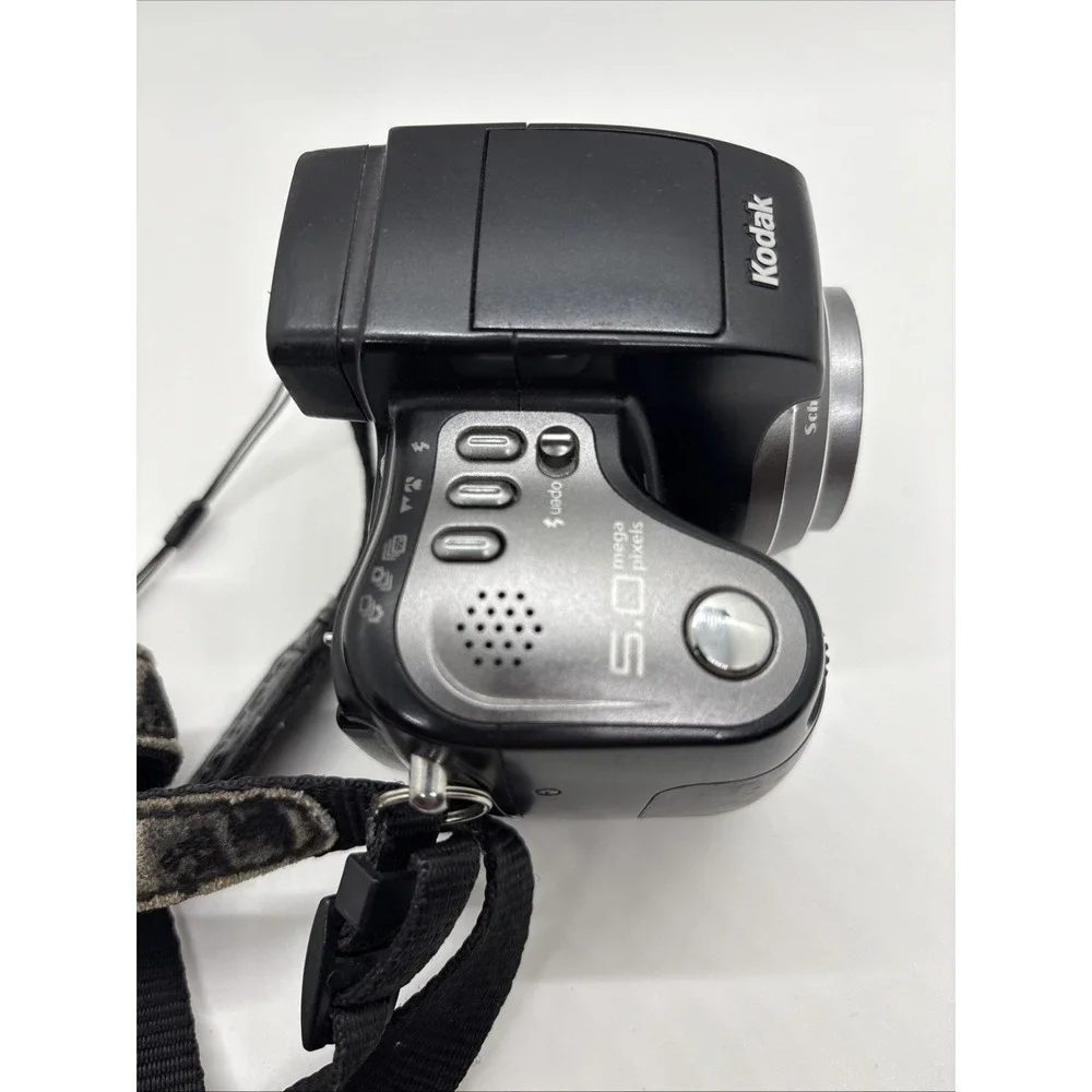 Kodak EasyShare Z7590 5MP Digital Camera Black 10x Optical Zoom UNTESTED